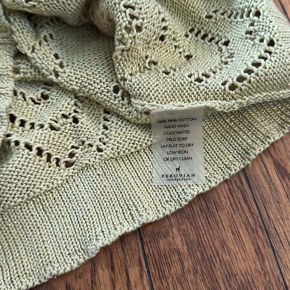 Peruvian connection 100% Pima cotton eyelet button crop cardigan key lime green - Picture 5 of 6